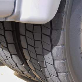 Foto inzerátu MERCEDES ATEGO 1224 HÁKOVÝ NOSIČ KONTEJNERŮ HYDRAULICKÁ RUKA