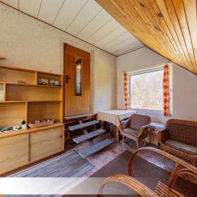 Foto inzerátu Chata v obci Nýdek, polosamota, pozemek 4838 m2