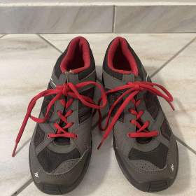 Fotka k inzerátu Sportovní boty Quechua. / 19296164