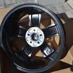 Foto inzerátu Škoda Kamiq/Scala, S.Arona– NOVÉ 16 originál Alu disky 6x16, ET35