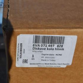 Foto inzerátu Škoda Fabia IV, VW Polo, S.Ibiza -17 Nové orig.Alu disky.