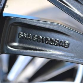 Foto inzerátu VW Tiguan/Š.Kodiaq -NOVÁ orig.ALU sada -235/55R18 -2024 DOT!