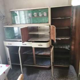 Foto inzerátu  Retro kredenc