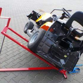 Zvedák na sekačku a čtyřkolku Dema – ideální na čištění a servis / 19446887