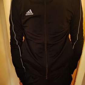 Souprava Adidas / 19450579