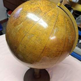 Foto inzerátu Starožitný globus