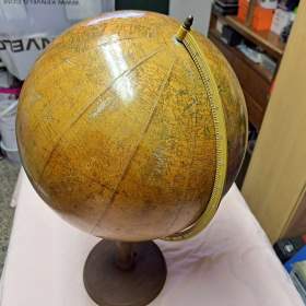 Foto inzerátu Starožitný globus