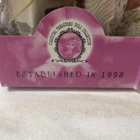 Foto inzerátu Nové sběratelské porcelánové panenky.