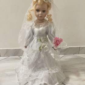 Foto inzerátu Nová porcelánová panenka nevěsta.