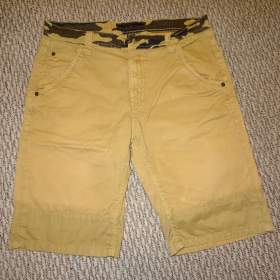 Béžové kraťasy New Yorker (FSBN) S / 19455111