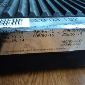 Foto inzerátu sněhové retězy, startovací kabely, auto vysavač 12V