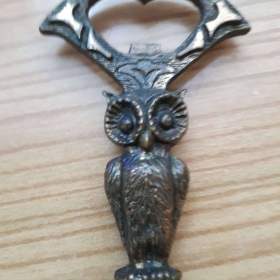 Foto inzerátu Otvírák z bronzu s vývrtkou na lahve - Zlevněno