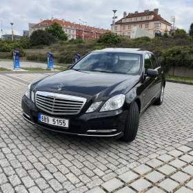 Mercedes- Benz E 220 CDI Blue EFFICIENCY  / 19458156