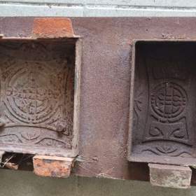 Foto inzerátu Litinové dvířka ke kamnům