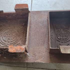 Foto inzerátu Litinové dvířka ke kamnům