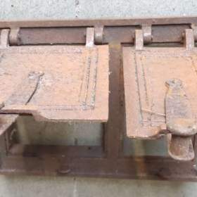 Foto inzerátu Litinové dvířka ke kamnům