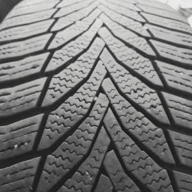 2ks zimních pneu 225/45 R17 Nexen  / 19459921