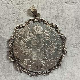Velká stříbrná mince -  tolar Marie Terezie(novoražba) v rámu, stříbro, PUNC / 19460113