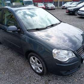 VOLKSWAGEN Polo 1,6i 16V Trendline Plus 77kw / 19461657