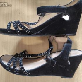 Fotka k inzerátu Dámská obuv -  společenská  / 19463672