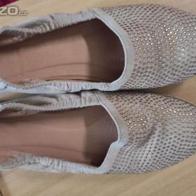 Foto inzerátu Dámská obuv