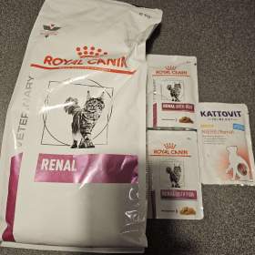 Veterinární krmivo pro kočky s nemocí ledvin / 19464297