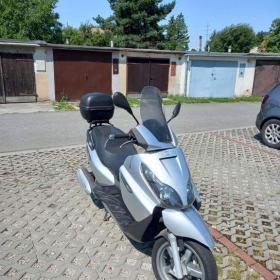Prodám skútr Piaggio X7 250IE  / 19464302