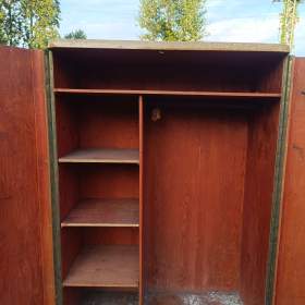 Foto inzerátu Retro skříň 