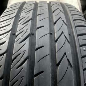 Foto inzerátu Po 1ks letní pneu 225/40 R18: