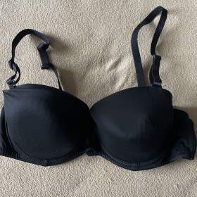 Foto inzerátu Podprsenka 75B