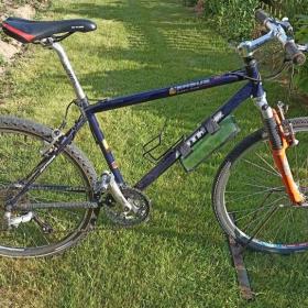 Fotka k inzerátu Kolo Author Versus / 17738216