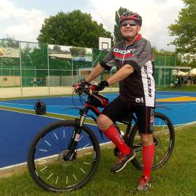 Foto inzerátu Hledám cyklistku