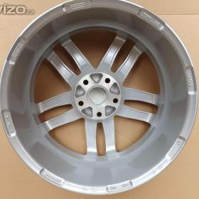 Foto inzerátu NOVÉ,NEPOUŽITÉ ALU 7J x 17 ET40 a ALU 7J x 17 ET45 2.750Kč