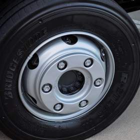 Foto inzerátu MERCEDES ATEGO 1222 HÁKOVÝ NOSIČ KONTEJNERŮ EURO5