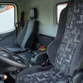 Foto inzerátu MERCEDES ATEGO 1222 HÁKOVÝ NOSIČ KONTEJNERŮ EURO5