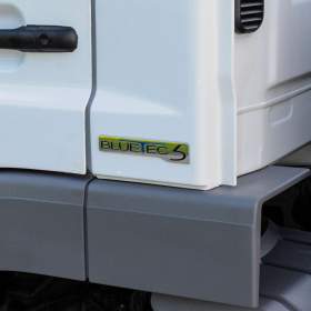 Foto inzerátu MERCEDES ATEGO 1222 HÁKOVÝ NOSIČ KONTEJNERŮ EURO5