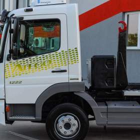 Foto inzerátu MERCEDES ATEGO 1222 HÁKOVÝ NOSIČ KONTEJNERŮ EURO5