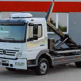 Foto inzerátu MERCEDES ATEGO 1222 HÁKOVÝ NOSIČ KONTEJNERŮ EURO5