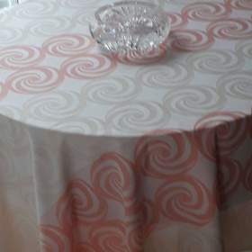 Foto inzerátu Utěrky a ubrusy z nového damašku