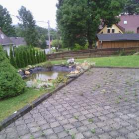 Foto inzerátu Prodam velky tri podlazni rodiiny dum