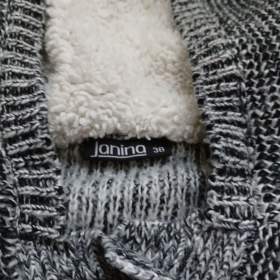 Foto inzerátu Šedý svetr s kapucí 