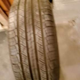 PRODÁM LEVNĚ LETNÍ PNEU MICHELIN. / 19480177