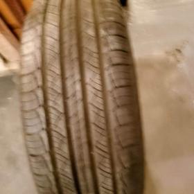 PRODÁM LEVNĚ LETNÍ PNEU MICHELIN. / 19480177