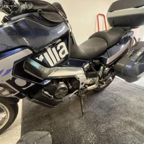 Aprilia Caponord etv 1000 / 19484246