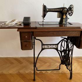 Prodám starý šicí stroj SINGER / 19484457