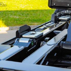 Foto inzerátu MERCEDES ATEGO 1218 NOVÝ HÁKOVÝ NOSIČ KONTEJNERŮ EURO5