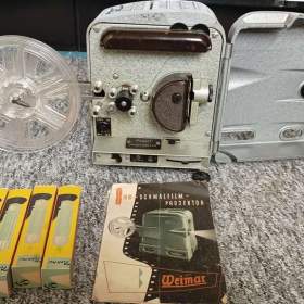 Foto inzerátu PROMÍTAČKA - PROJEKTOR WEIMAR na filmy 8 mm standart, německý