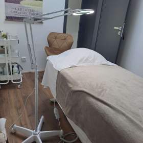 Kosmetická lampa Beauty One s lupou / 19486969