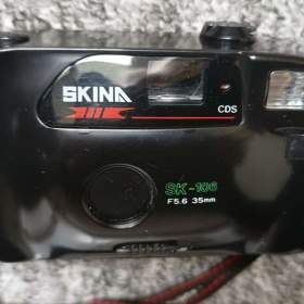 Foto inzerátu Tři klasické fotoaparáty na film - CORINA 6x6, SKINA SK 106 35 mm, HAKING 35 mm