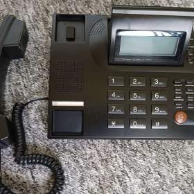 Telefonní přístroj BROADBAND IP NETWORK PHONE pro komunikaci na internetu. / 19487185